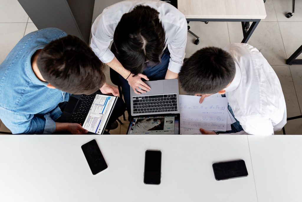 Business en ligne : guide pragmatique pour débuter