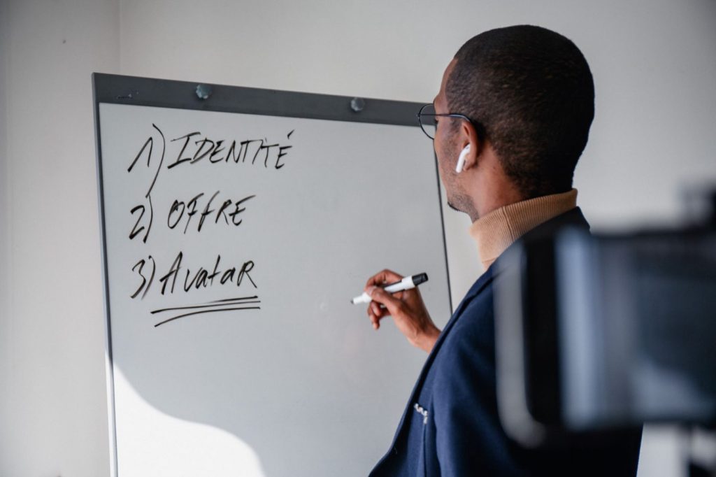 Business en ligne : guide pragmatique pour débuter