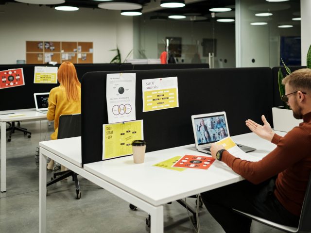 Taux journaliers moyens des métiers tech en 2027 : un panorama complet